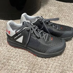 Womans Under Armour Tennis Shoe 9